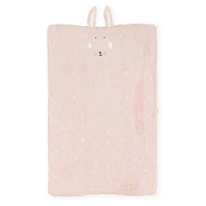 Trixie: Trixie Change Cover - Mrs. Rabbit