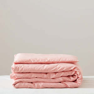 ergoPouch Australia Quilt Cover Set With Pillow Case Tog 0.3 Cot - Berries