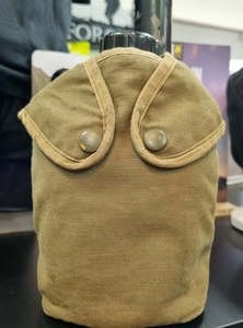 Canteen 1 litre with Pouch (2nd Hand)