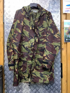 Army Surplus: NZ Army Gore-Tex Jacket