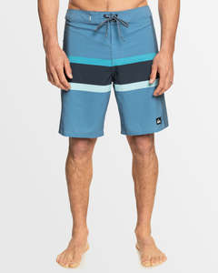 Mens Boardies 1: Quiksilver Highline Arch 19" - Coronet Blue