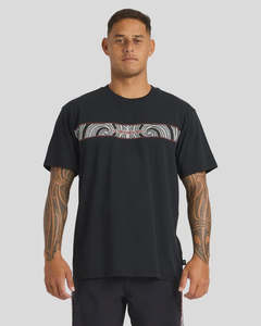 Mens: Quiksilver Takarangi Panel SS Tee