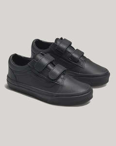 Footwear: Vans Kids Old Skool V Classic Tumble - Black Mono