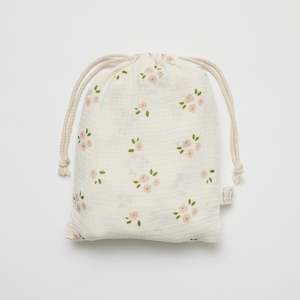 Baby Shower Gifts: Fitted Cot Sheet Daisy