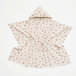 Organic Muslin Hooded Towels: Hooded Towel with Tassel - Sunny Print Sand/Amber