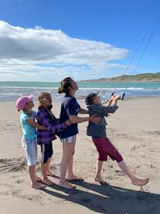 Kitesurf School: Kids/Senior Kitesurf Lessons - One on One