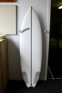 Beginner Boards First Waves: 5'10 Performance Twin Fin