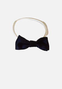 Ties: Black Simple Bow Tie
