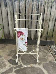 Metal Filigree Small Towel Rail Aged Cream Collect Only