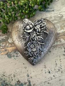 Wall heart Silver Filigree Middle and crackle