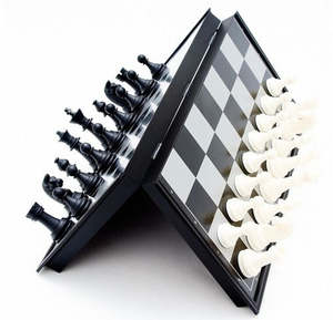 Toys And Games: Chess Set 31cm Magnetic