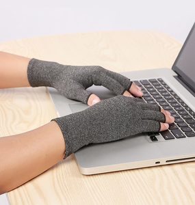 Medical Supplies: Compression Gloves