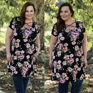 Floral Cross Neck Boutique Party Dress Womens Clothing Size 22