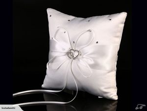 Lounge: Ring Cushion
