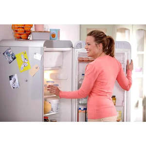 Breastfeeding Aids: Philips Avent Milk Storage Cups 180ml 10pk