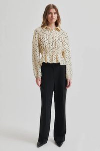 Second Female: Tuva Shirt | Summer Sand