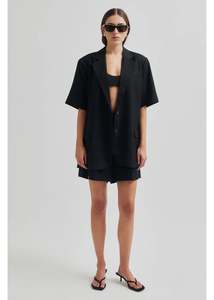 Second Female: Sharo SS Blazer | Black