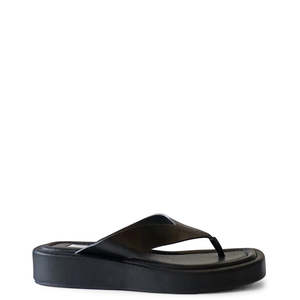 Kathryn Wilson: Elle Sandal | Black Calf