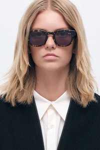 Sunglasses: Yonder | Transparent Havana