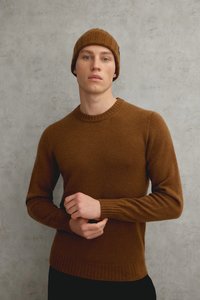 Hats: Cashmere Hat | Chestnut