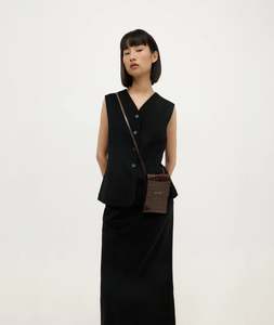 Poucheroo | Mud Croc