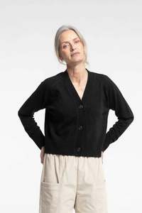 New Lands: Twizel Cardi | Black