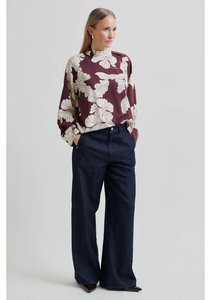 Second Female: Elbie Blouse | Sassafras