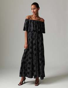 Chrissi | Black