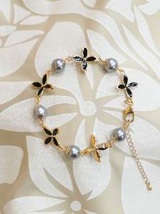 Island Necklaces: NALANI PEARL BRACELET