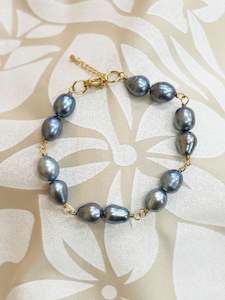 Island Necklaces: SALANI PEARL BRACELET