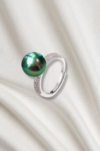 Panikeke Accessories: SALOA PEARL SILVER PLATED RING