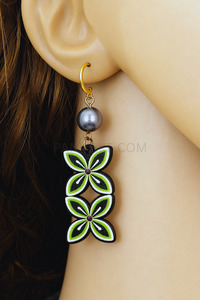 HINA TAPA PEARL HOOPS