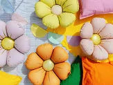 28cm Solid Colour Assortments: 65cm Foil Shape DAISY Flower four assorted colours #FSFBZ4 each pkgd