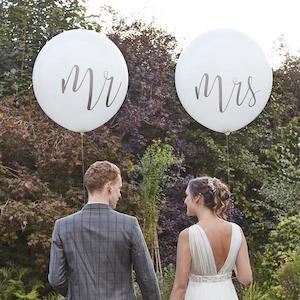 Mr & Mrs Balloons - 60cm Round