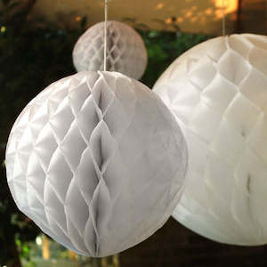Puff Balls Honeycomb: Honeycomb Ball White 20cm