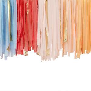 Streamers: Multi Coloured Pastel Ceiling Streamer Decoration