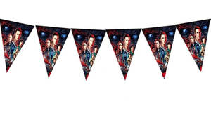 Banners: Stranger Things Flag Banner (10 flags)