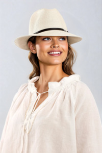 TRAVAUX EN COURS - Borsalino Hat Leather Strap - Off White