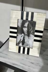 Home Decor: Emiratt Photo Frame - 4 x 6