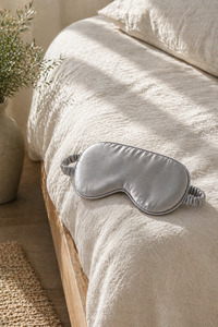 Accessories 1: SILK SENSATION - Eye Mask - Silver