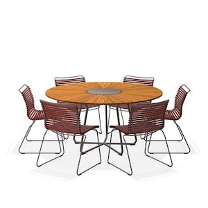 Circle Outdoor Table 1500dia + 6 Click Chairs No Arm