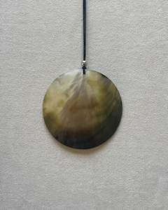 Jewellery: Mother of Pearl Necklace