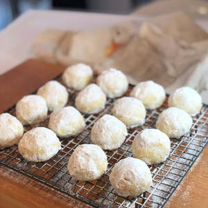 Frontpage: Palline alla Nocciola