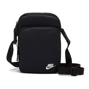 Bags 1: NIKE HERITAGE CROSSBODY BAG - BLACK