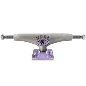 Coloured Skateboard Trucks: THUNDER NORA VASCONCELLOS PRO EDITION CAMPUS 149