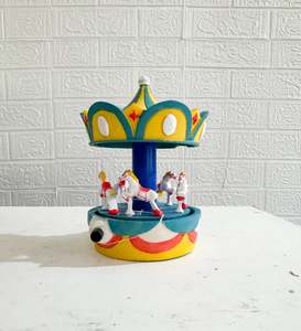 Ornaments Decor: Carasel