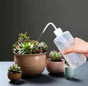 Gardening Water Can Squeeze Bottle 1000ml