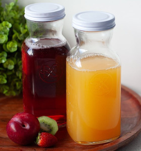 Kates Glass Juice/Sauce Bottle 1L