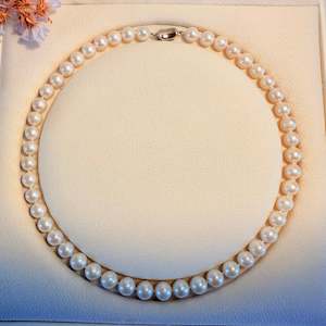 Pearl Necklace: 8-9mm Grade AAAA Freshwater Pearl Necklace