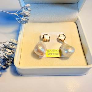 Pearl Stud Earring: Baroque Mabe inlay Earrings